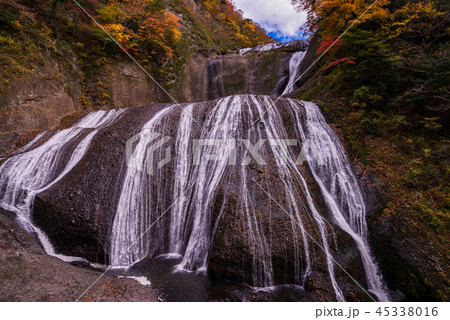 （茨城県）袋田の滝　紅葉 45338016