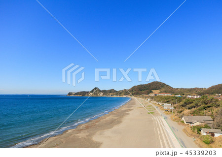 南房総市岩井海水浴場付近を空撮 45339203