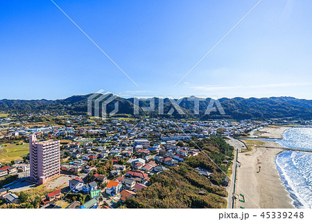 南房総市岩井海水浴場付近を空撮 南房総市岩井海水浴場付近を空撮 45339248