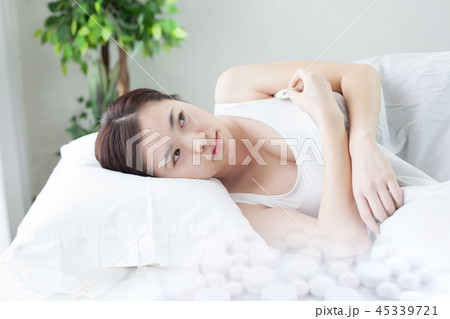 若い女性 OTC,OTC類似薬,オーバードーズ 若い女性 OTC,OTC類似薬,オーバードーズ 45339721