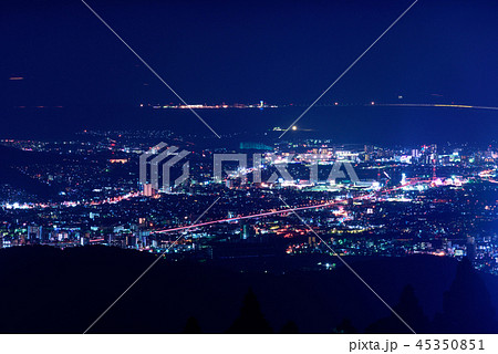 皿倉山展望台から眺める新日本3大夜景【福岡県北九州市】 皿倉山展望台から眺める新日本3大夜景【福岡県北九州市】 45350851