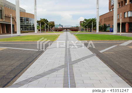 富山･富岩運河環水公園･泉と滝の広場前/富山県富山市湊入船町１ 45351247