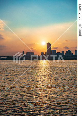 群衆 密集 人ごみ 45353094