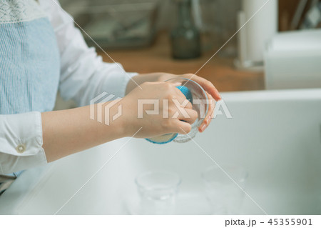 Housework 45355901