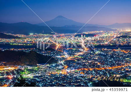 (静岡県)静岡市の街並みと富士山 夜明け前 (静岡県)静岡市の街並みと富士山 夜明け前 45359971