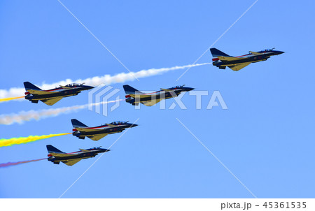中国空軍 八一飛行表演隊 45361535