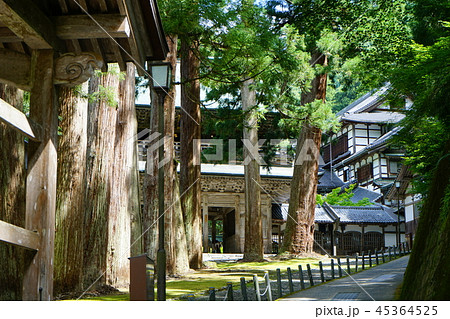 永平寺　山門 45364525