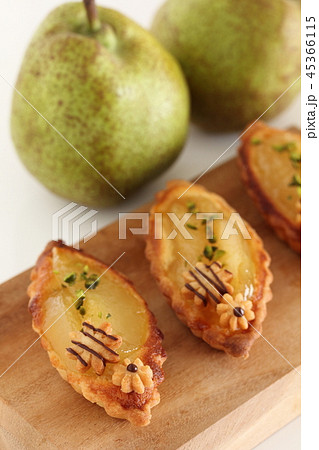 洋梨のタルト 45366115