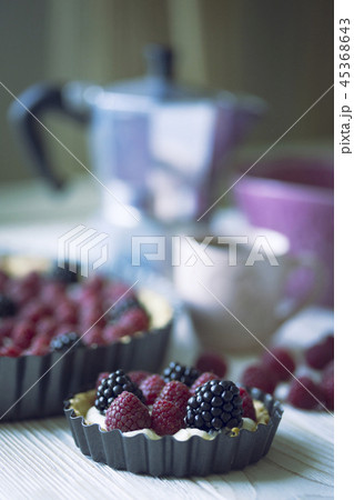 Tartlets with raspberry Tartlets with raspberry 45368643