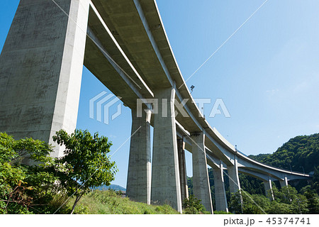 橋　橋梁　橋脚　高速道路 45374741
