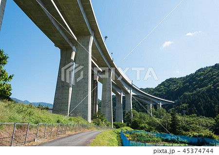 橋　橋梁　橋脚　高速道路 45374744
