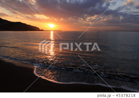 上総湊海岸の夕暮れ(富津市) 上総湊海岸の夕暮れ(富津市) 45378218