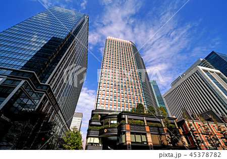 日本の東京都市景観 丸の内パークビルなどを望む 日本の東京都市景観 丸の内パークビルなどを望む 45378782