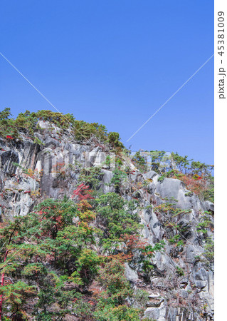 昇仙峡　御嶽昇仙峡　紅葉　縦構図 45381009