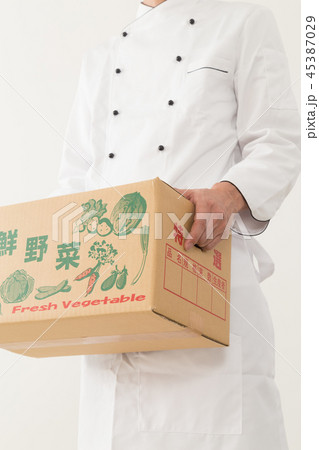 シェフ男性 45387029
