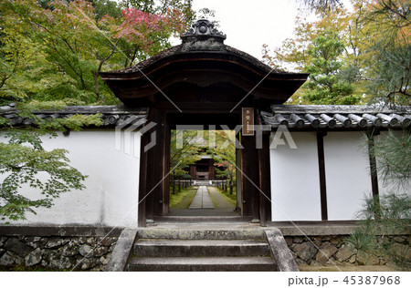 酬恩庵 一休寺　本堂入口 45387968