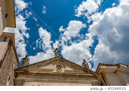 Statues on church: Christ, St. Peter, St. Mark 45394010