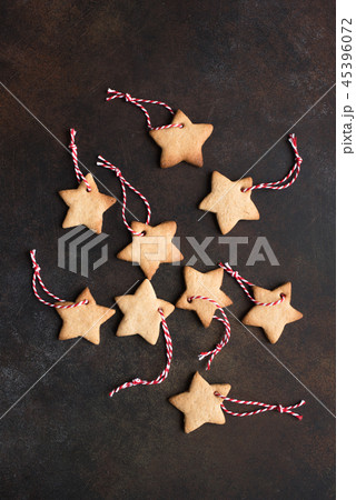 Christmas star shaped cookies 45396072
