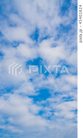 11月の空（縦） 45401624