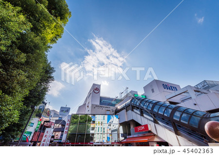 小田急線 町田駅前の風景 45402363