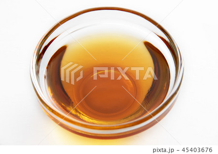 胡麻とごま油の写真素材 45403676