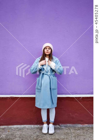 portrait of pleasent Hipster girl wearing warm  45405278