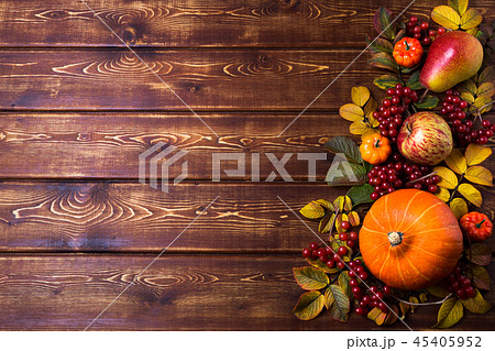 Thanksgiving rustic frame with pumpkin, copy space 45405952