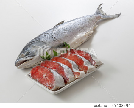 新巻き鮭と切り身 45408594
