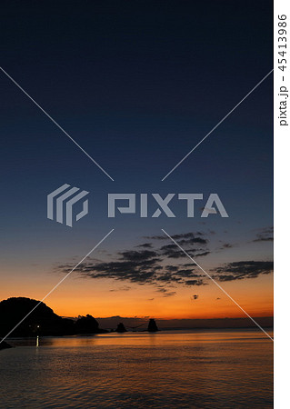 豊後二見ヶ浦の夜明け 45413986