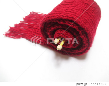 心を込めて手づくり　手編みのマフラー 45414609