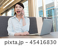 オフィス：女性 45416830