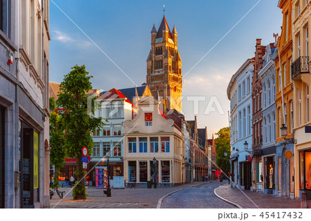 Old town at sunset, Bruges, Belgium Old town at sunset, Bruges, Belgium 45417432