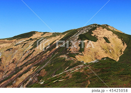 東北飯豊連峰 飯豊山山頂への道 切合小屋稜線から山頂を望む 東北飯豊連峰 飯豊山山頂への道 切合小屋稜線から山頂を望む 45425058