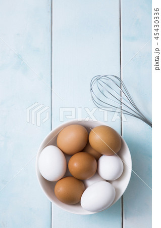 Close up of an eggs object concept photo. group or crack of eggs. 044 Close up of an eggs object concept photo. group or crack of eggs. 044 45430336