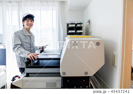 技術者 作業着 印刷 大型 プリンター 技術者 作業着 印刷 大型 プリンター 45437241