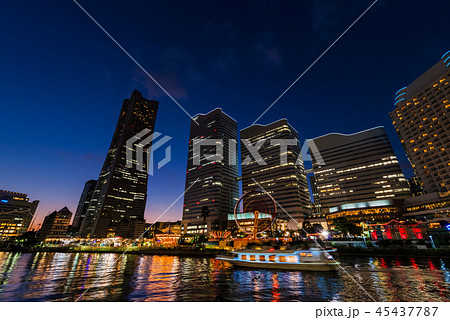 横浜みなとみらいの夜景 横浜みなとみらいの夜景 45437787