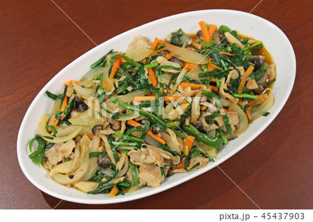 豚肉と野菜の炒め物 豚肉と野菜の炒め物 45437903