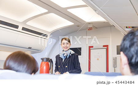 飛行機 機内 旅行 CA 機内販売 飛行機 機内 旅行 CA 機内販売 45443484