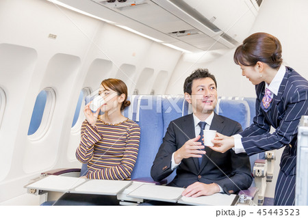 飛行機　機内　旅行　CA　機内販売 45443523