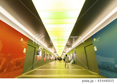 香港 セントラル駅 通路 香港 セントラル駅 通路 45446935