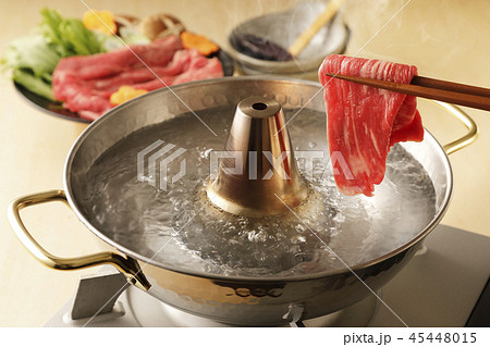 牛肉のしゃぶしゃぶ 45448015