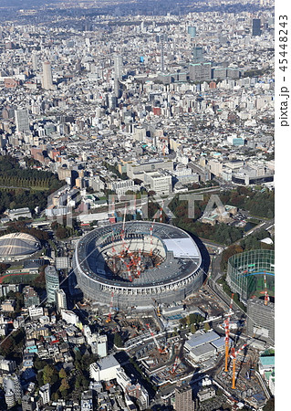 新国立競技場付近より市ヶ谷方向を空撮 新国立競技場付近より市ヶ谷方向を空撮 45448243