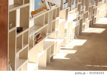 shelf of NICOE 45456505