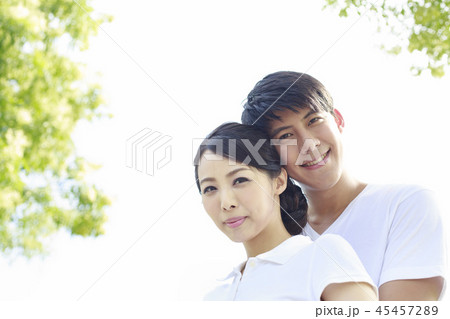 happy couple happy couple 45457289