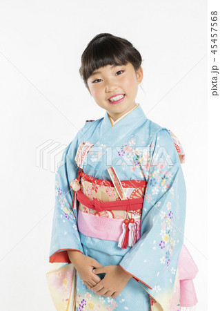 着物姿女の子 七五三イメージ 着物姿女の子 七五三イメージ 45457568