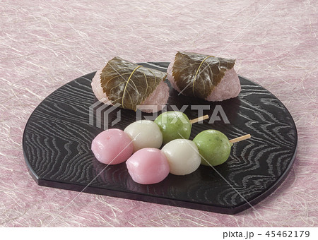 桜餅と花見団子 桜餅と花見団子 45462179