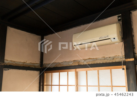 古いエアコン 45462243