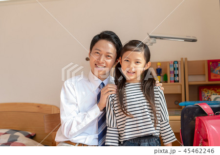 女の子、子供部屋、家庭教師、勉強 45462246