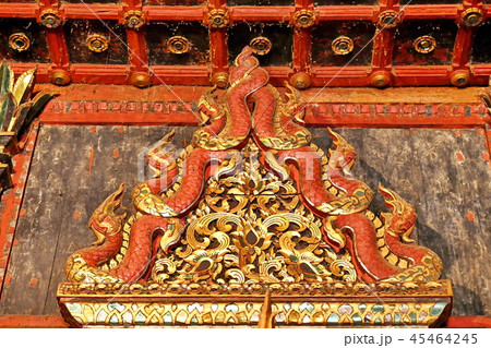 The top decoration of the Buddhist church. 45464245
