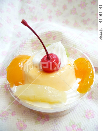 ババロアのカップケーキ ババロアのカップケーキ 45465441